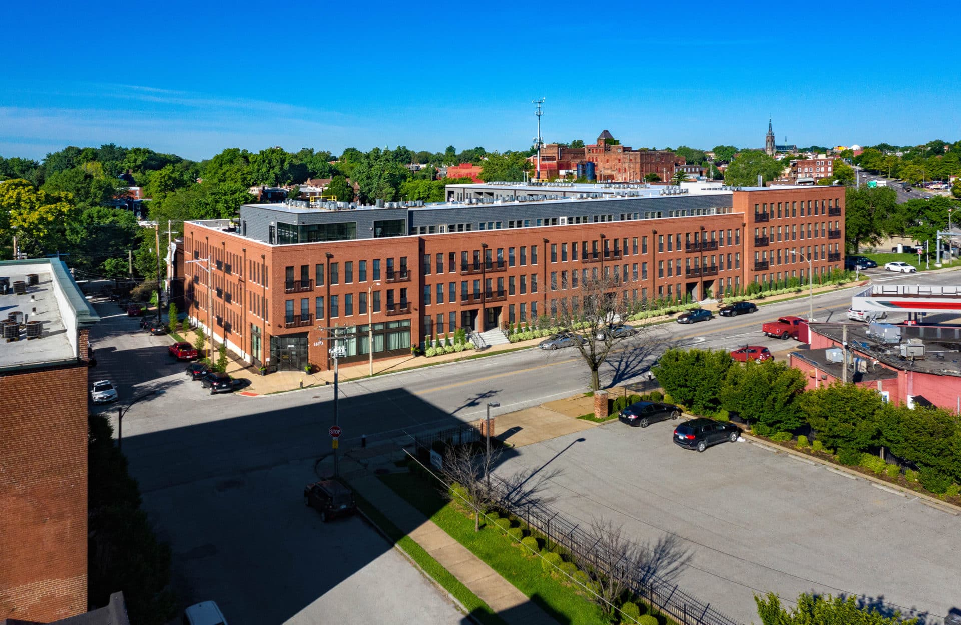 aerial of russell apartment building designed by trivers architectural firm in st. louis