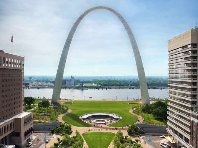 Architectural Digest: Eero Saarinen&#39;s St. Louis Arch Gets a Renovation - Trivers