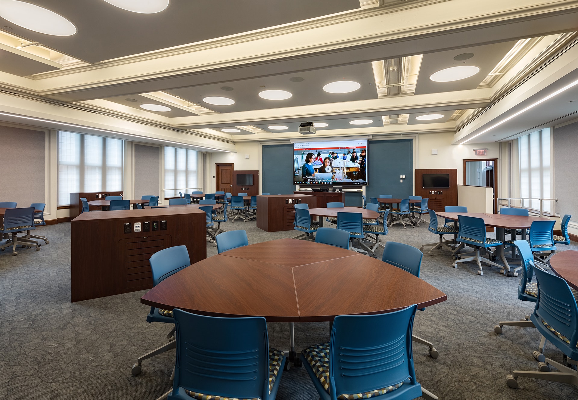 interior of washington university january hall classroom designed by trivers architectural firm