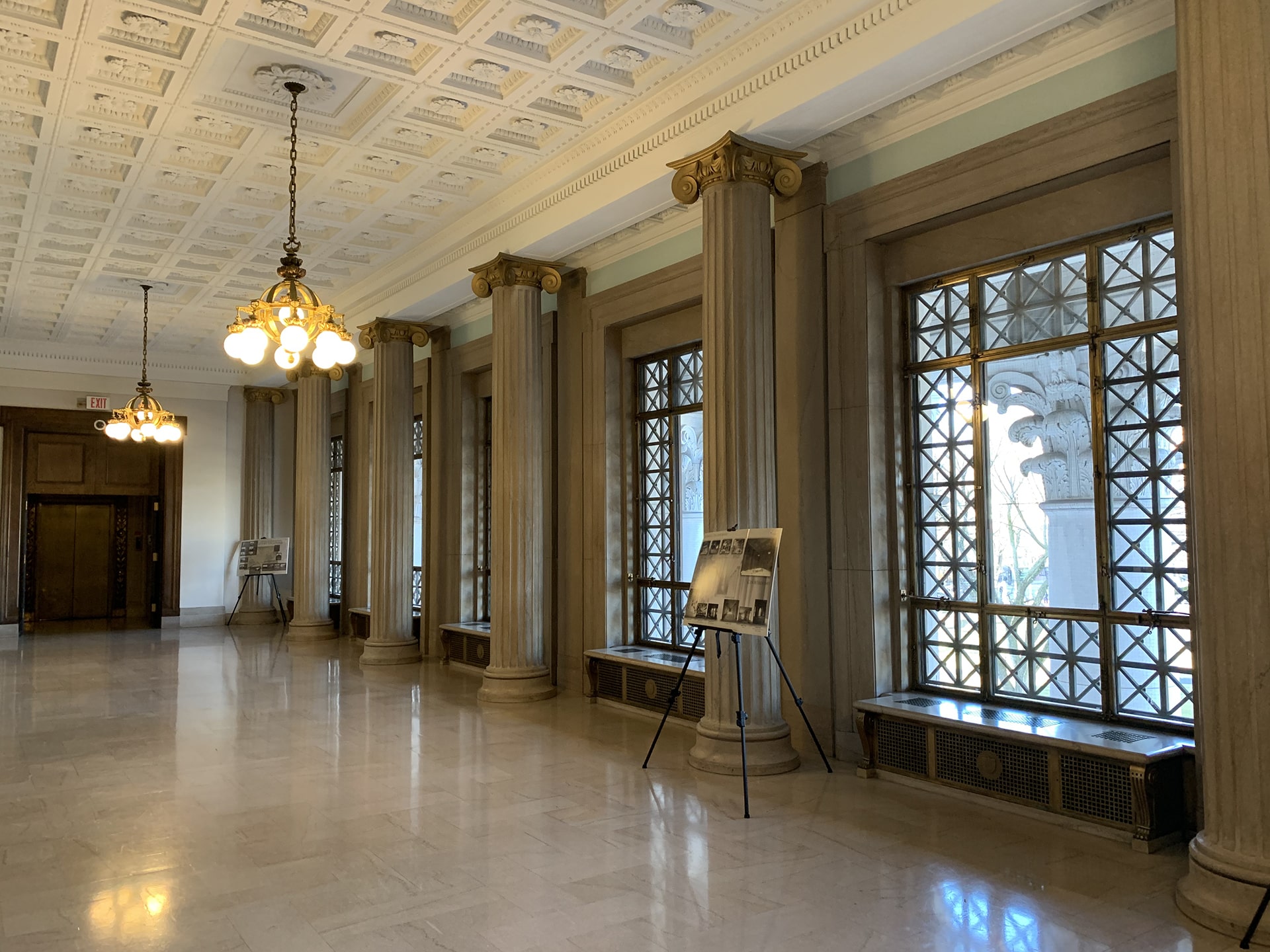 lobby of courthouse building designed by trivers architects in st. louis