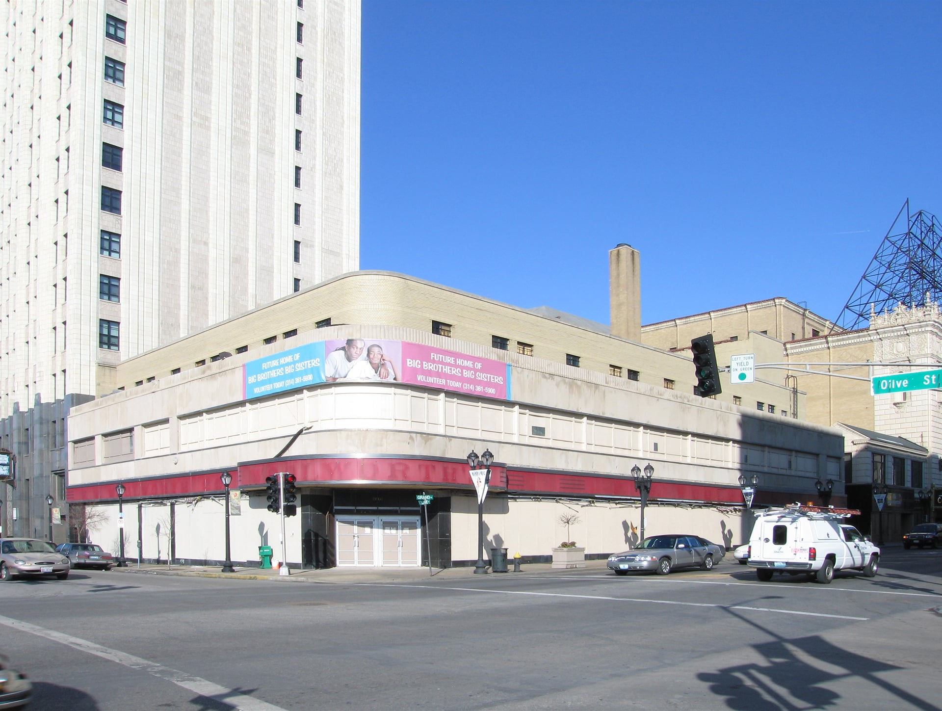 exterior of woolworth building before trivers firm renovation