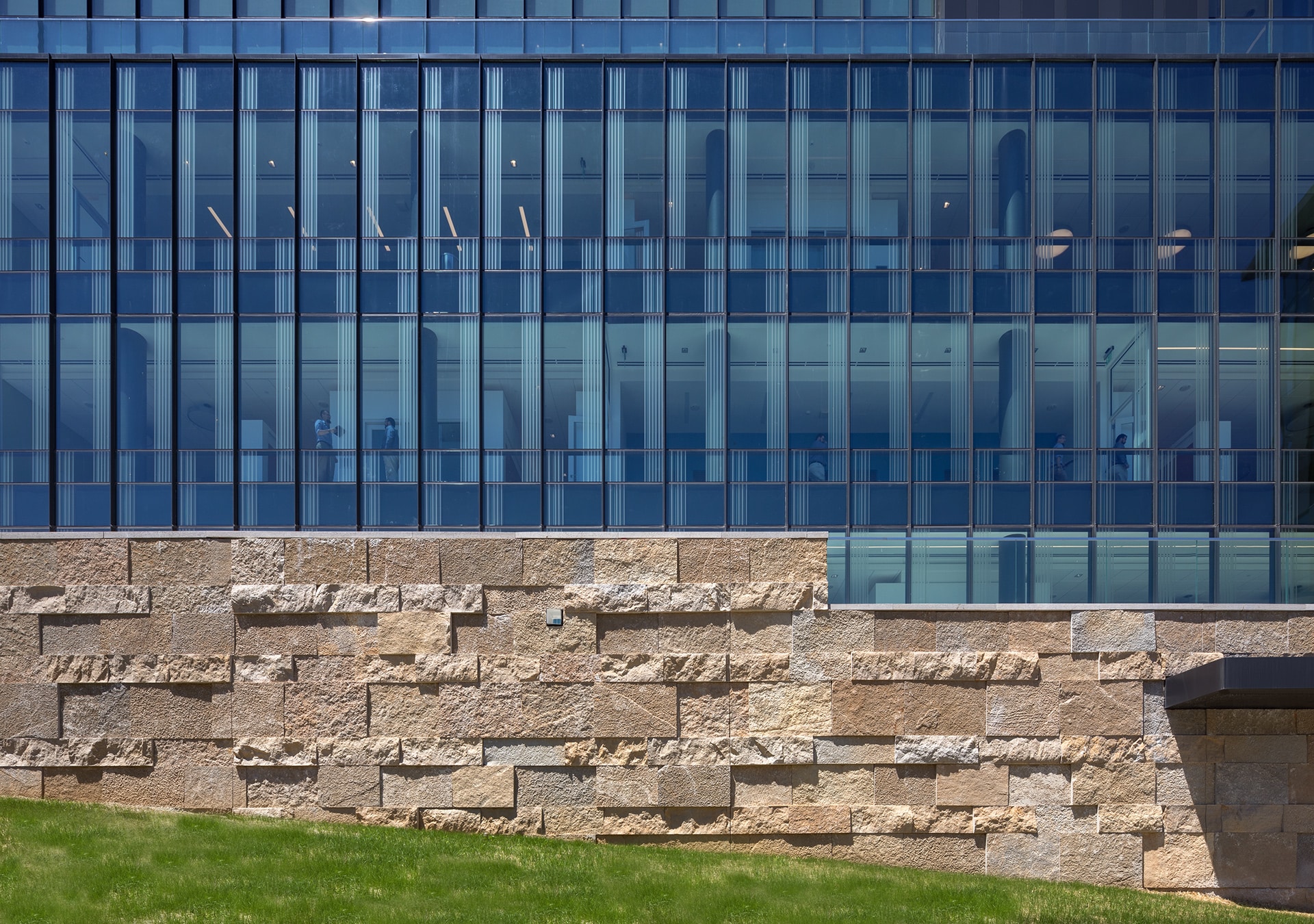 exterior windows of university of pikeville building designed by trivers