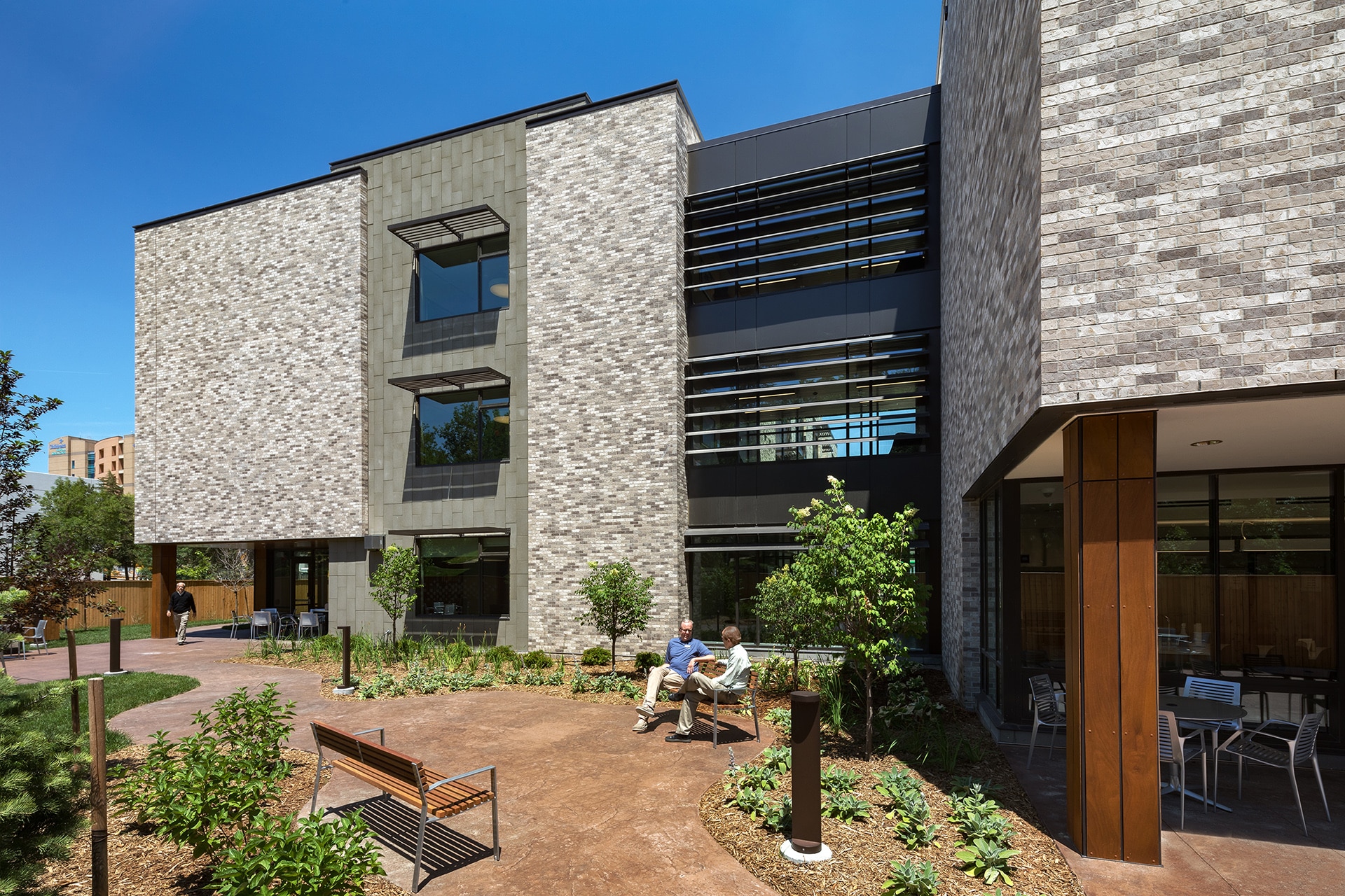 exterior of american cancer society hope lodge in omaha designed by trivers architectural firm